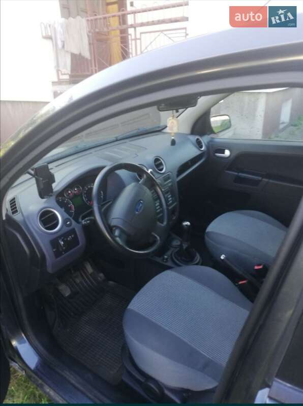 Хэтчбек Ford Fusion 2008 в Ровно
