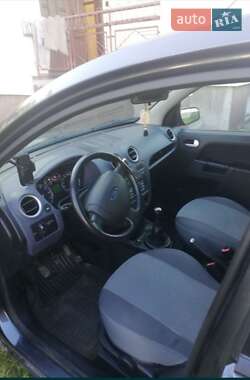 Хэтчбек Ford Fusion 2008 в 
