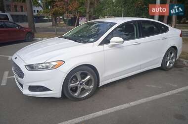 Седан Ford Fusion 2014 в 