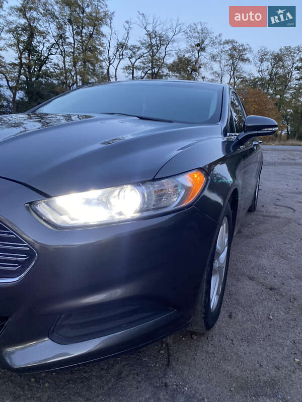 Седан Ford Fusion 2015 в Виннице