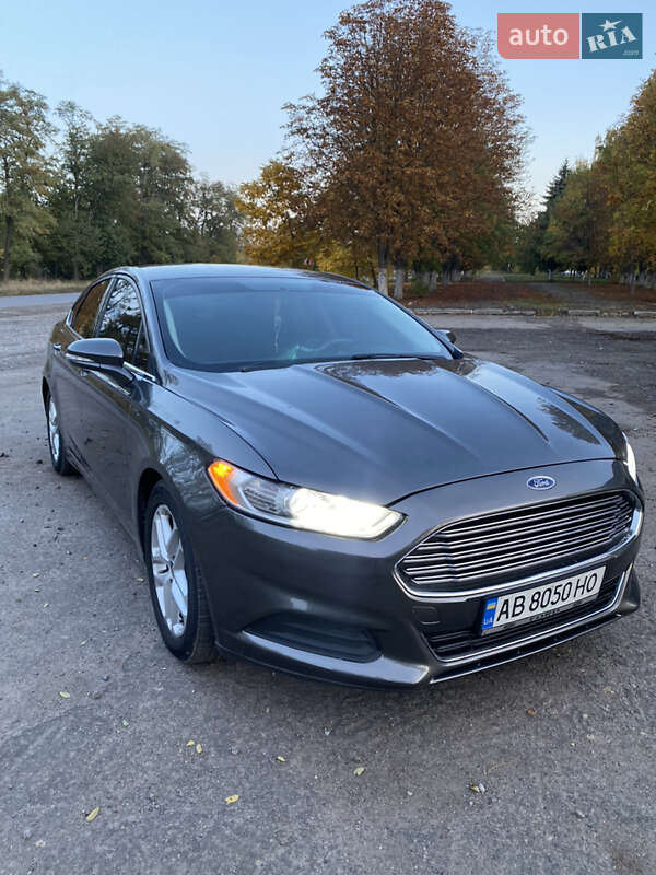 Седан Ford Fusion 2015 в Виннице