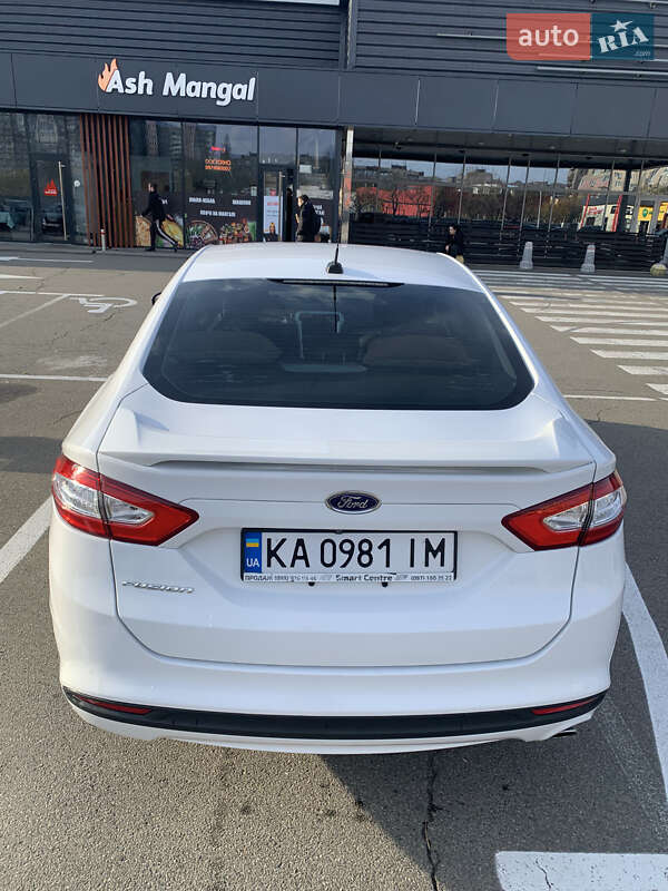 Седан Ford Fusion 2016 в Києві