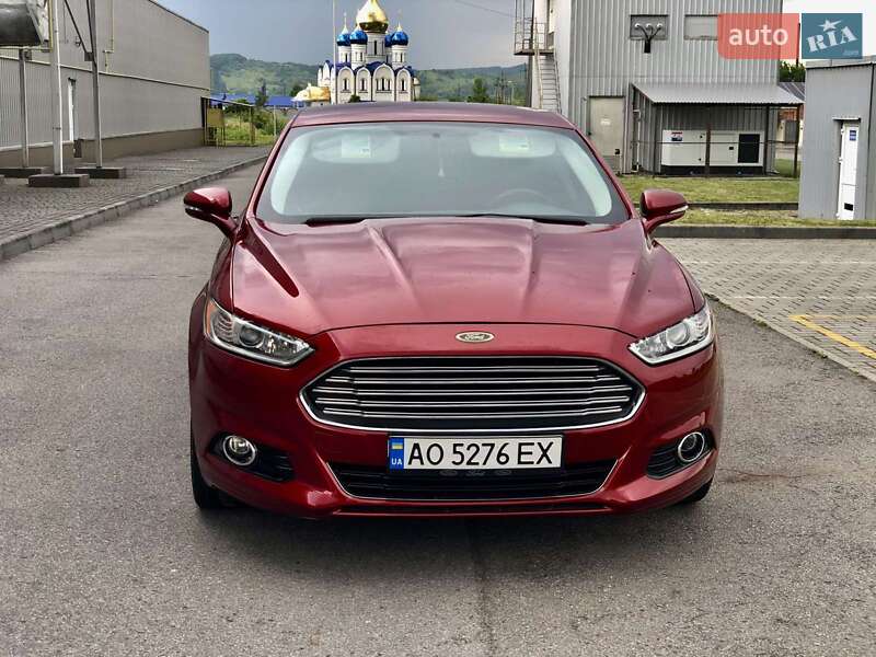 Седан Ford Fusion 2014 в Тячеве