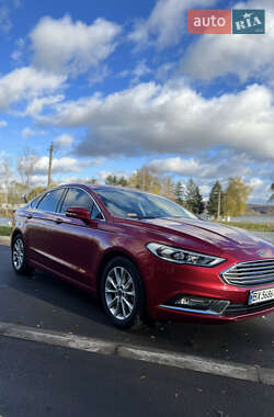 Седан Ford Fusion 2016 в 