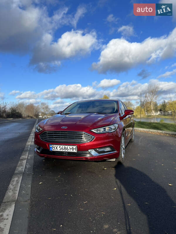 Седан Ford Fusion 2016 в Бурштині