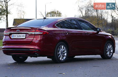 Седан Ford Fusion 2016 в 