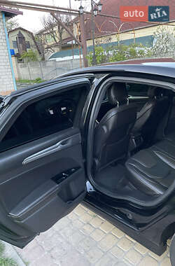 Хэтчбек Ford Fusion 2012 в 