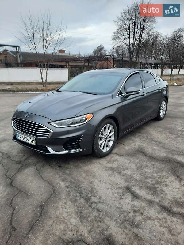 Ford Fusion 2019