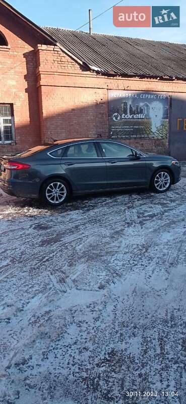 Седан Ford Fusion 2019 в Києві