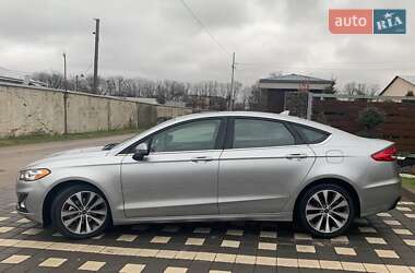 Седан Ford Fusion 2020 в Львове