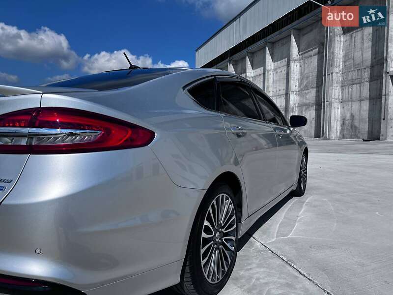 Седан Ford Fusion 2018 в Днепре