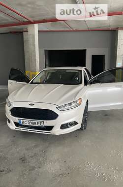 Седан Ford Fusion 2016 в Львові