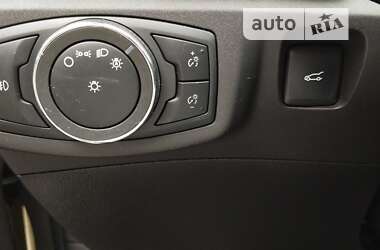 Седан Ford Fusion 2015 в 