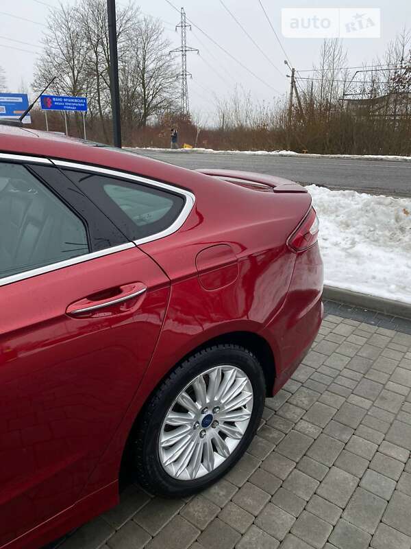 Седан Ford Fusion 2013 в Івано-Франківську