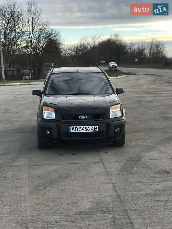 Хэтчбек Ford Fusion 2007 в Тульчине