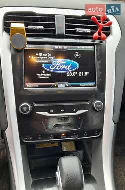 Седан Ford Fusion 2014 в 
