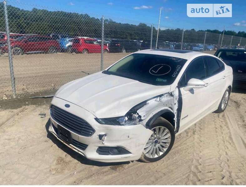 Седан Ford Fusion 2015 в Одесі