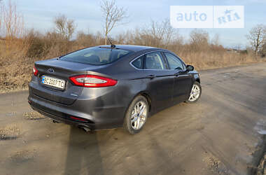 Седан Ford Fusion 2013 в 
