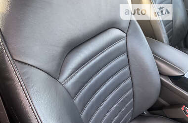 Седан Ford Fusion 2013 в 