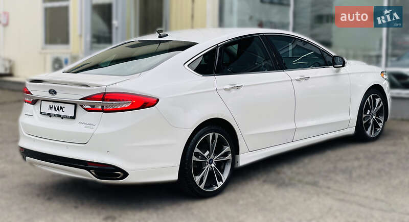 Седан Ford Fusion 2016 в Одесі