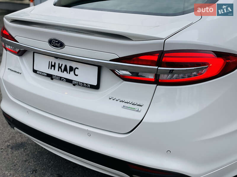 Седан Ford Fusion 2016 в Одесі