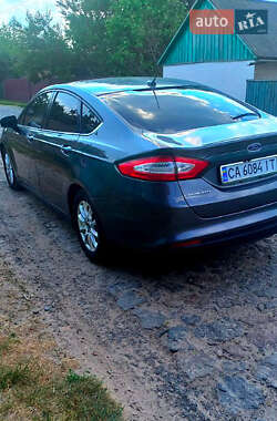 Седан Ford Fusion 2015 в Львове