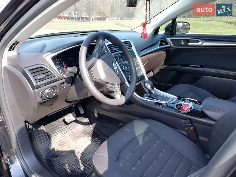 Седан Ford Fusion 2013 в Александрие