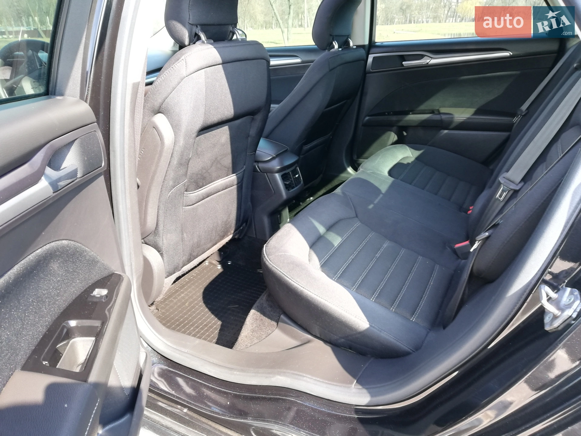 2013 Ford Fusion - мініатюра 19