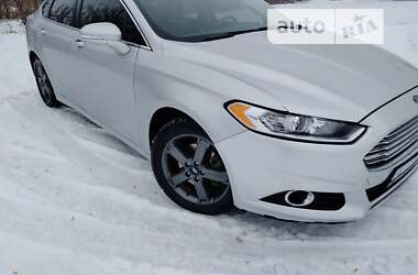 Седан Ford Fusion 2014 в Благовіщенську