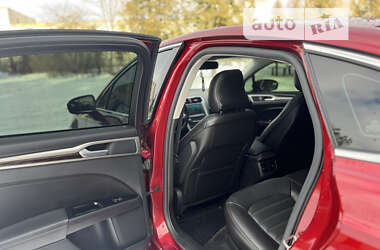 Седан Ford Fusion 2014 в 