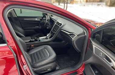 Седан Ford Fusion 2014 в 