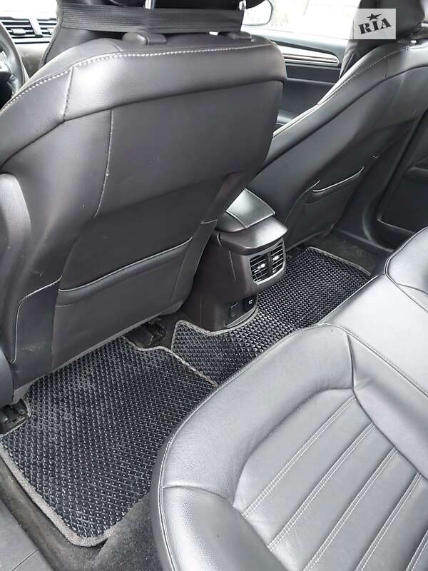 Седан Ford Fusion 2015 в Павлограде