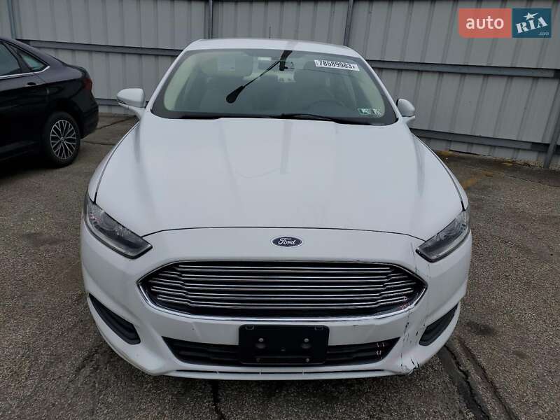 Седан Ford Fusion 2016 в Кропивницькому