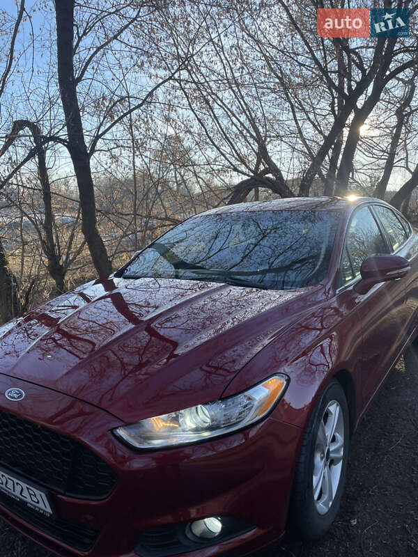 Седан Ford Fusion 2013 в Рівному