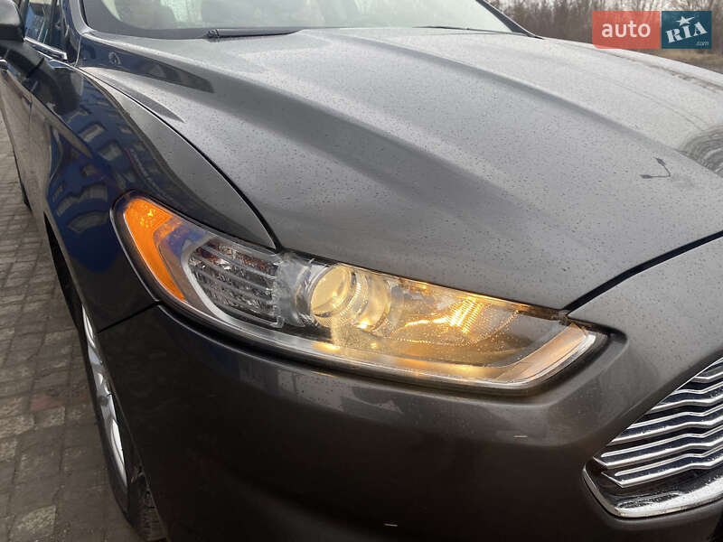 Седан Ford Fusion 2014 в Покрове