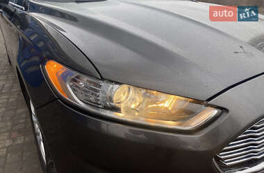 Седан Ford Fusion 2014 в 