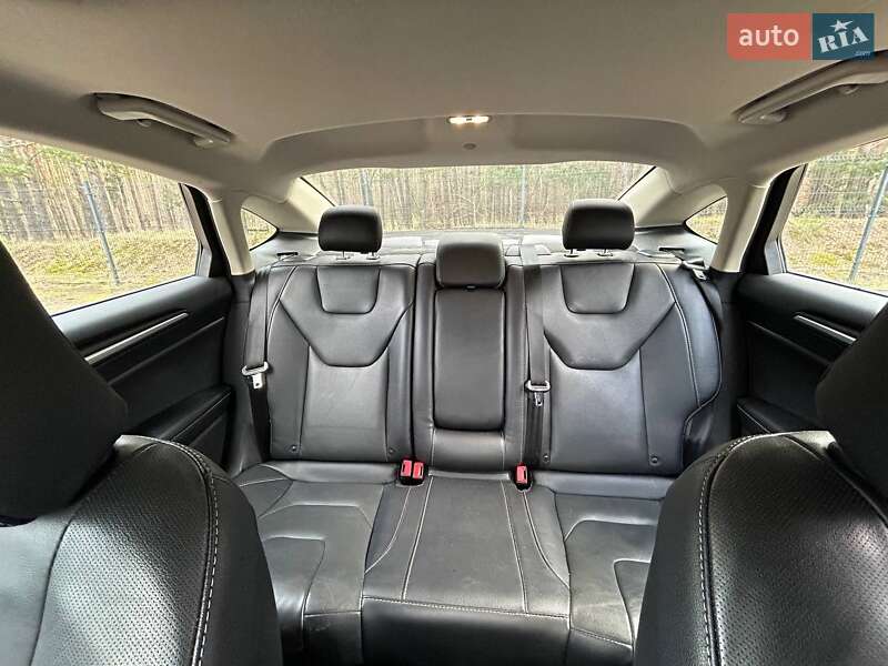 Седан Ford Fusion 2019 в Одесі