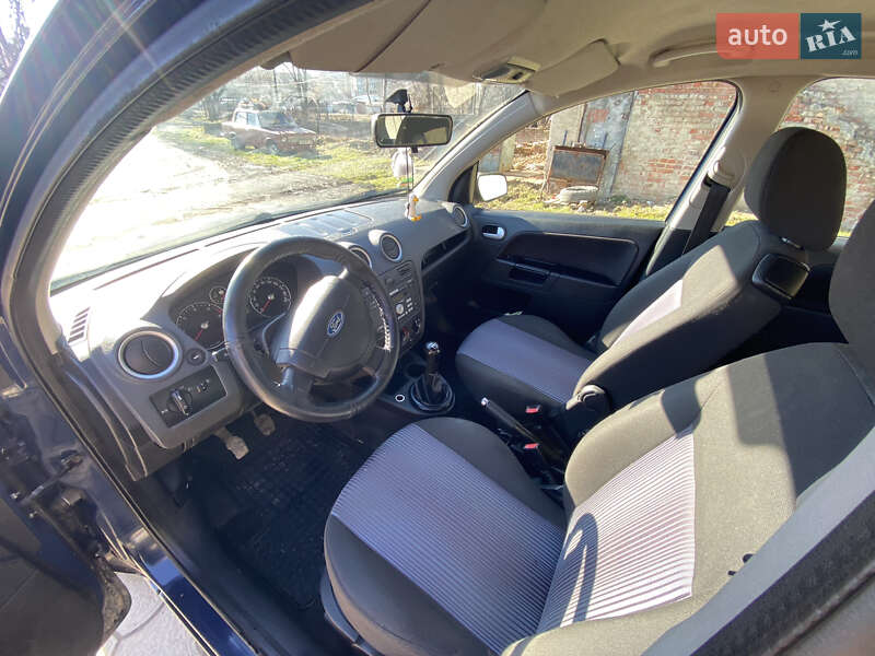 Хэтчбек Ford Fusion 2008 в Калуше