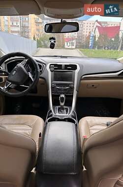 Седан Ford Fusion 2014 в Ивано-Франковске