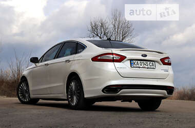 Седан Ford Fusion 2015 в Залещиках