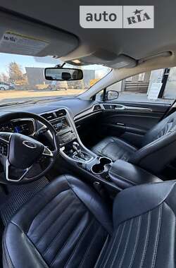 Ford Fusion 2015