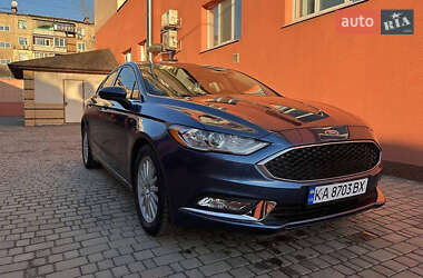 Седан Ford Fusion 2018 в Ужгороде