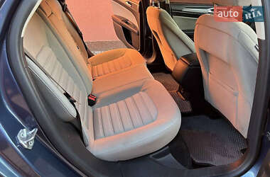 Седан Ford Fusion 2018 в Ужгороде