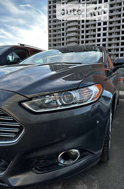 Ford Fusion 2015