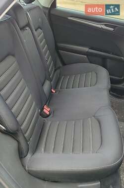 Седан Ford Fusion 2012 в Маневичах