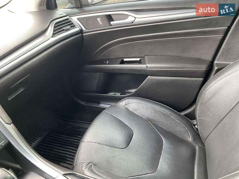 Седан Ford Fusion 2012 в Полтаве