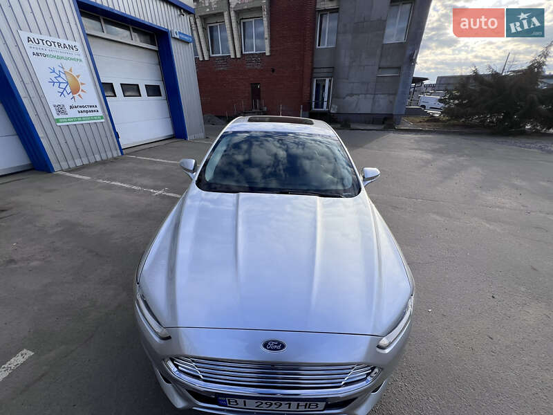 Седан Ford Fusion 2013 в Полтаві