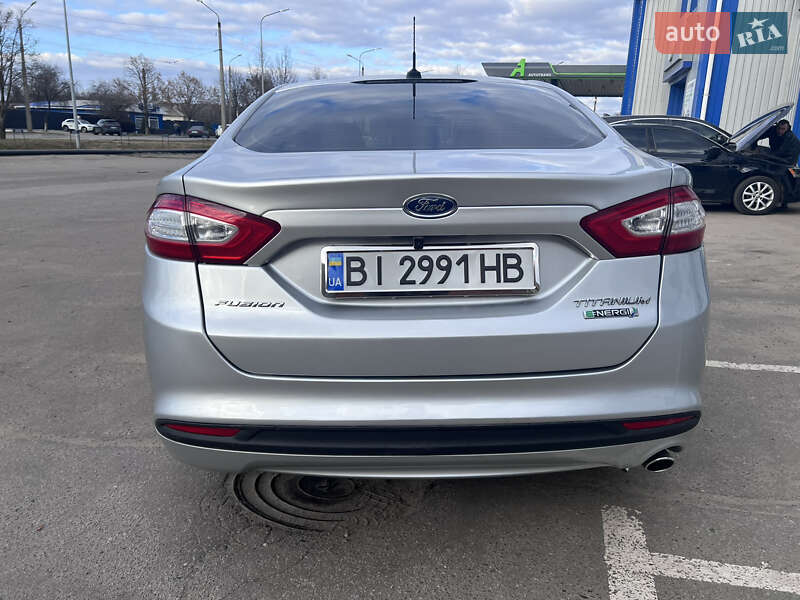 Седан Ford Fusion 2013 в Полтаві