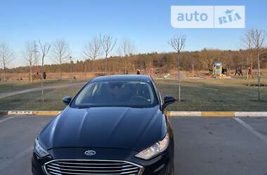 Ford Fusion 2020