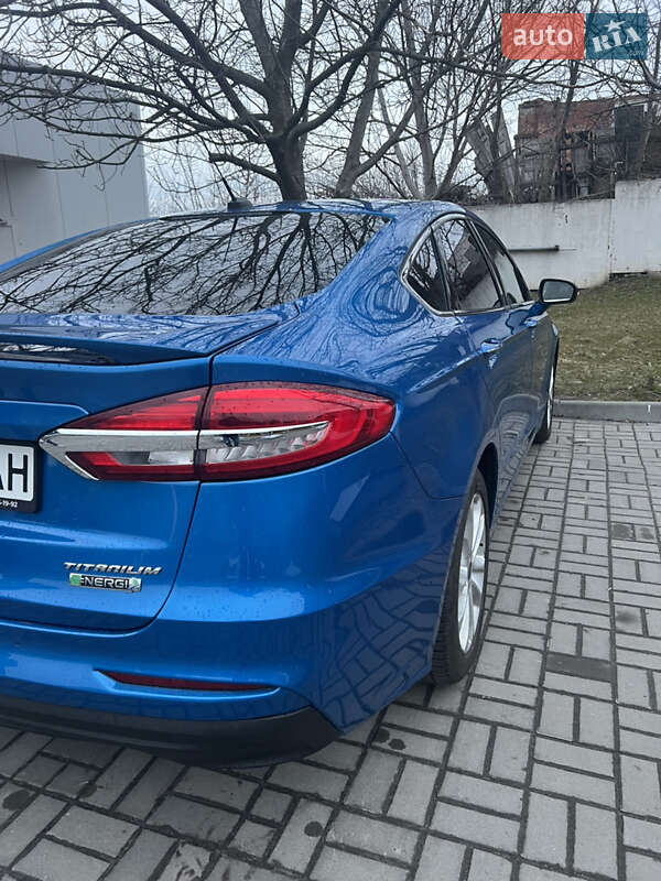 Седан Ford Fusion 2019 в Днепре